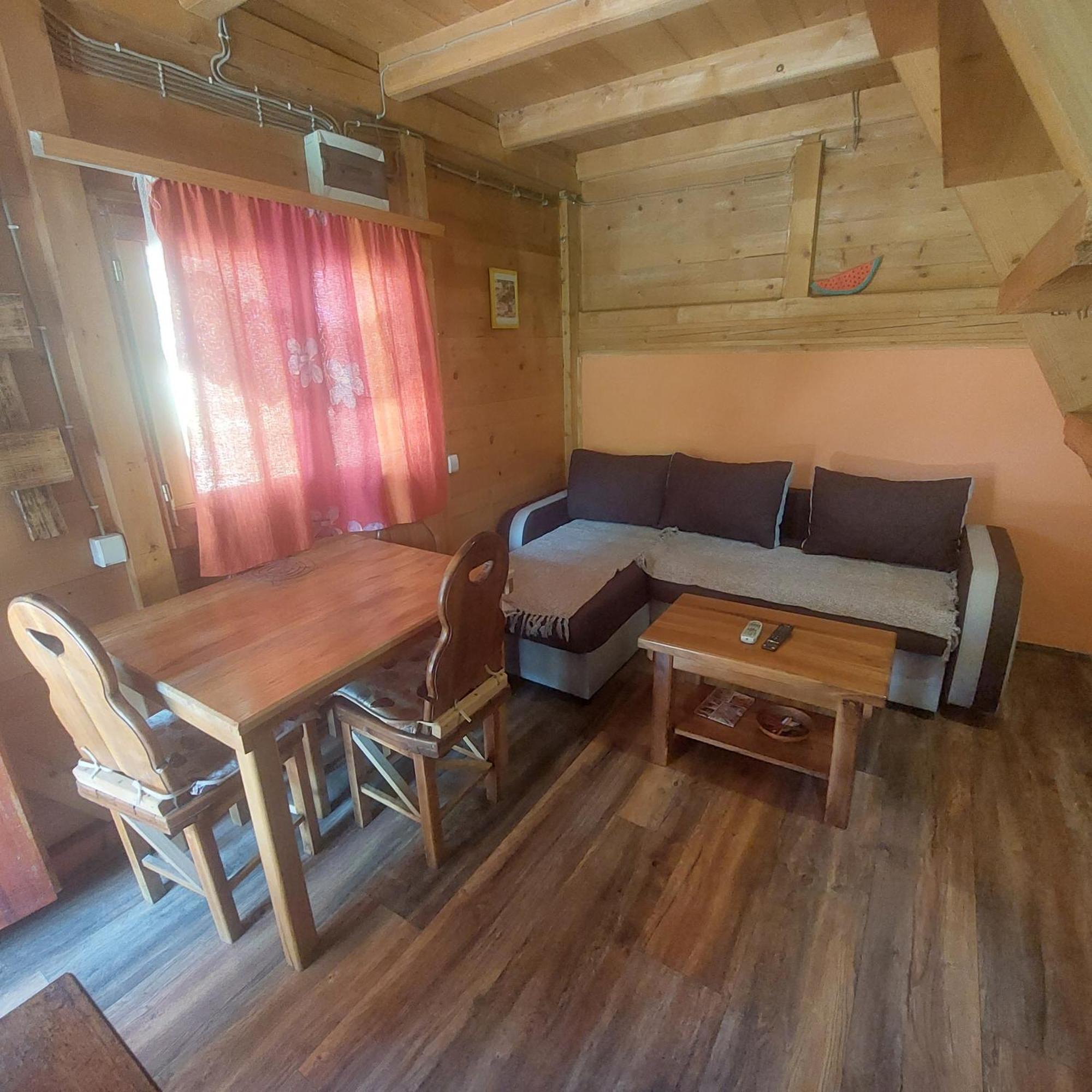 Little Heaven Lodge
